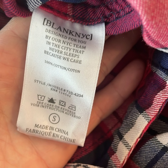Blank NYC | Button down flannel top | red | size small - Picture 3 of 4